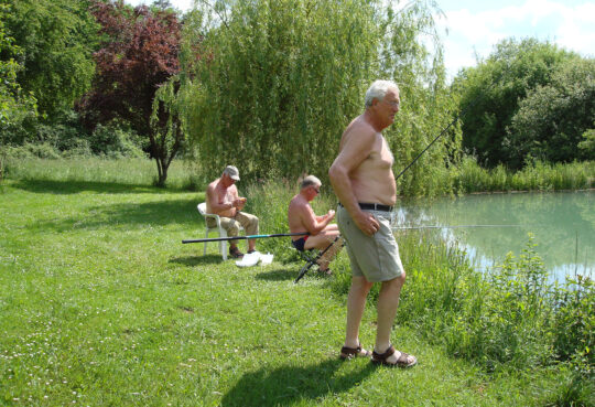 vacances pêche pour séniors en Dordogne